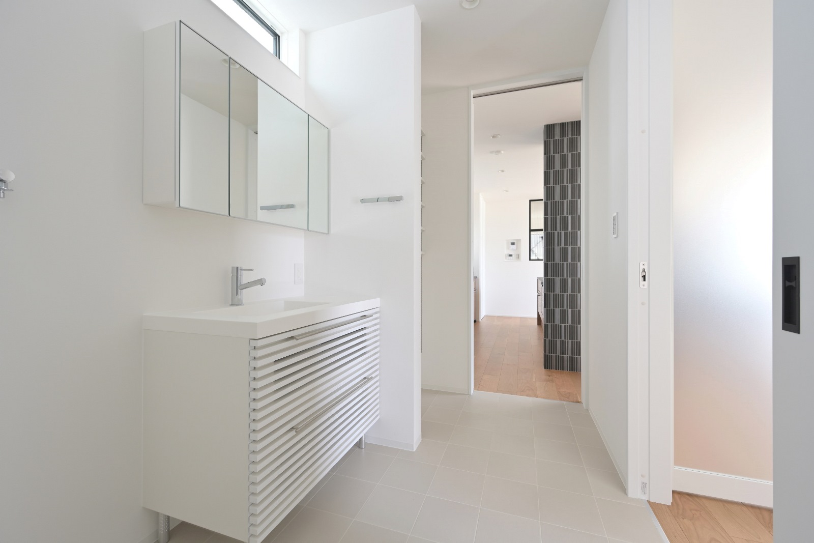 ﾍﾞﾙｳﾞｨﾀｳﾝ栗東北中小路3-13号地